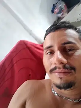 Snapshot of luissilva0071 chatting on February 8, 2026, 5:10 pm luissilva0071 online show from February 8, 2026, 5:10 pm