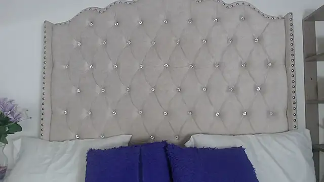 Snapshot of Abril_Squirt chatting on June 10, 2026, 11:06 pm Abril Squirt online show from June 10, 2026, 11:06 pm