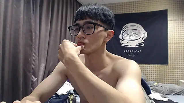 Stevenjt online show from August 7, 2026, 4:02 pm