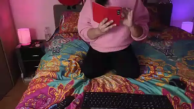 Snapshot of wandinha24 chatting on February 8, 2026, 6:16 pm wandinha24 online show from February 8, 2026, 6:16 pm