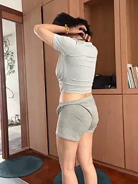 Snapshot of Eliza-E chatting on March 23, 2026, 2:55 am Eliza-E online show from March 23, 2026, 2:55 am