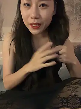 Eliza-E online show from December 16, 2025, 1:15 pm