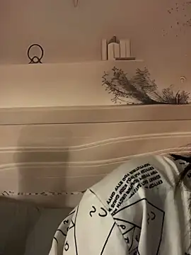 Snapshot of Eliza-E chatting on February 6, 2026, 11:34 pm Eliza-E online show from February 6, 2026, 11:34 pm