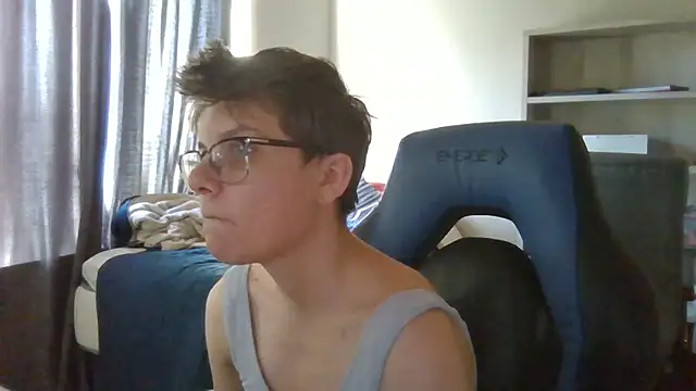 KaliSnow199623 online show from September 20, 2025, 12:15 am