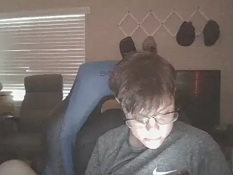 KaliSnow199623 online show from January 19, 2025, 1:10 am