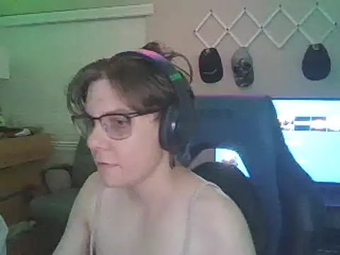 KaliSnow199623 online show from February 27, 2025, 7:41 am