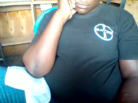 missarpie online show from May 17, 2026, 6:13 am