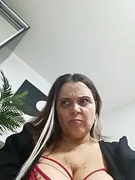 hugebobbs online show from March 3, 2026, 8:21 am