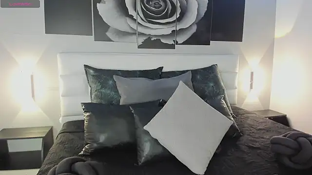 sofi bakerr online show from October 8, 2025, 11:34 am