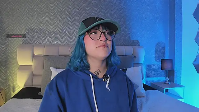 sofi bakerr online show from October 4, 2025, 11:34 am