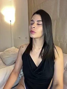 Snapshot of DaryRos chatting on March 14, 2026, 11:22 pm DaryRos online show from March 14, 2026, 11:22 pm