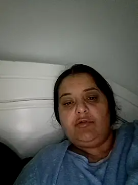 sarahhh1987 online show from October 29, 2025, 7:13 pm