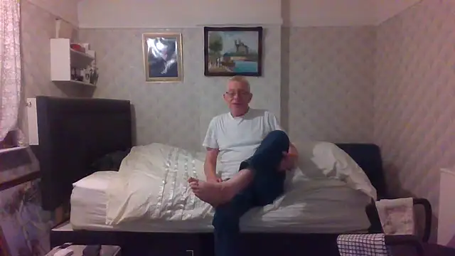 shaun63m online show from February 15, 2026, 1:50 am