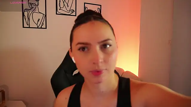 AliceHarper  online show from June 25, 2026, 1:47 am