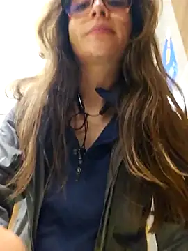 mmmVirginia online show from November 10, 2025, 6:46 pm