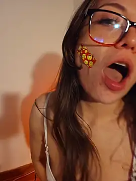 mmmVirginia online show from October 23, 2025, 12:42 am