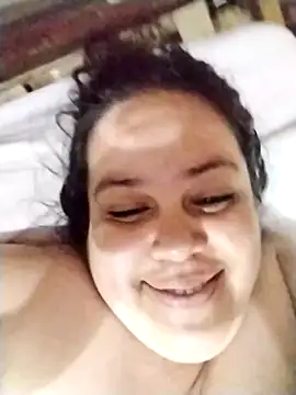 lunanataly online show from November 9, 2025, 6:01 pm