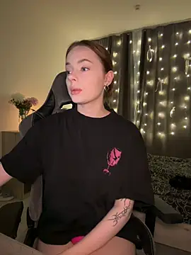  MayShy  online show from December 17, 2024, 8:10 pm