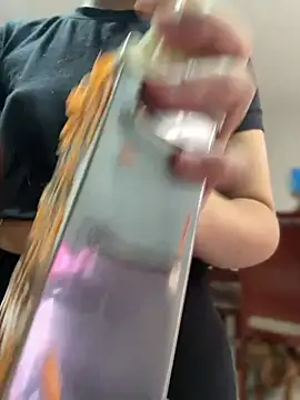 Salome golvert online show from February 8, 2026, 5:43 pm