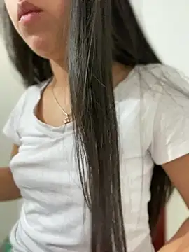 Salome golvert online show from February 25, 2025, 9:37 pm