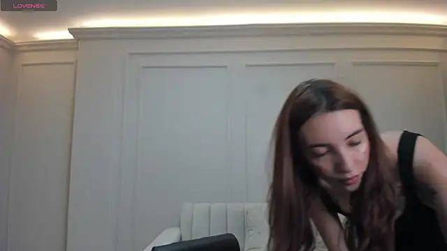 AnaisNin online show from March 18, 2026, 11:02 am