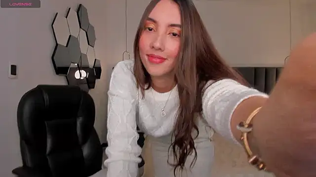 AnaisNin online show from September 18, 2025, 2:47 am