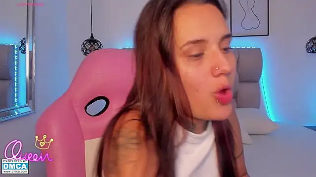 Susan-Sweet-7 online show from February 17, 2026, 7:44 pm