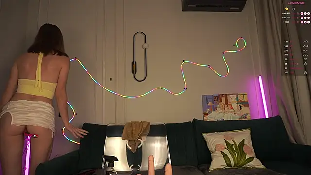 Snapshot of anna54784 chatting on March 5, 2026, 3:47 am anna54784 online show from March 5, 2026, 3:47 am