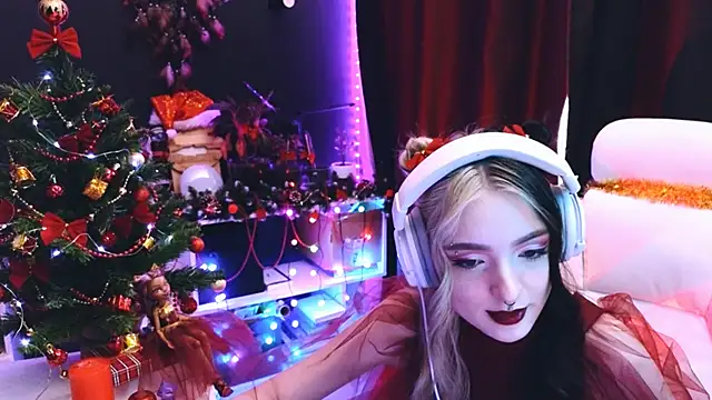 Snapshot of Avi_Nile chatting on December 26, 2024, 2:55 am Avi Nile online show from December 26, 2024, 2:55 am