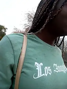 blackhotpartyts online show from December 15, 2025, 3:18 pm