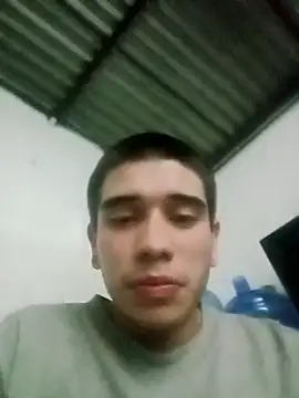 Snapshot of Mrdetonador chatting on March 18, 2026, 5:43 am Mrdetonador online show from March 18, 2026, 5:43 am