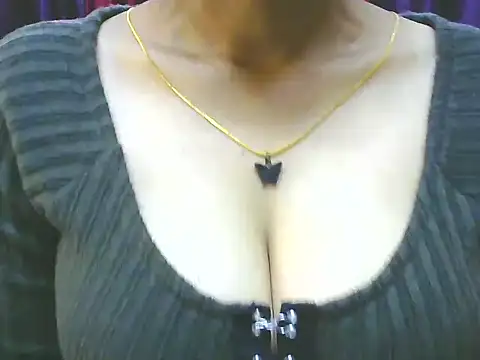 ishmita99 online show from February 1, 2026, 6:22 am