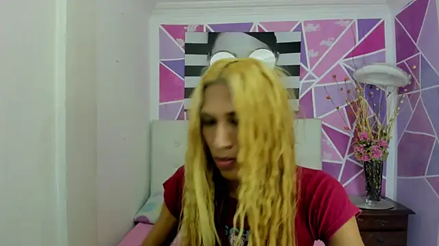 Snapshot of Brisahott chatting on February 1, 2025, 1:51 pm Brisahott online show from February 1, 2025, 1:51 pm