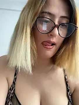 afrodizyak online show from June 26, 2026, 9:37 am