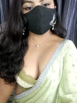 Snapshot of Tanvi-patil chatting on June 7, 2026, 6:51 am Tanvi-patil online show from June 7, 2026, 6:51 am