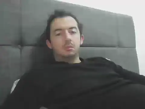 laynufff online show from November 12, 2025, 6:06 am