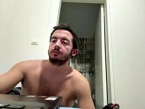 laynufff online show from January 17, 2026, 5:27 pm