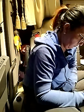 Snapshot of cuplubijoanna chatting on February 18, 2026, 8:27 pm cuplubijoanna online show from February 18, 2026, 8:27 pm