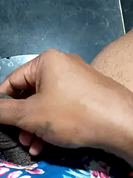 Snapshot of SexyMama_boy chatting on February 22, 2025, 10:31 pm SexyMama boy online show from February 22, 2025, 10:31 pm