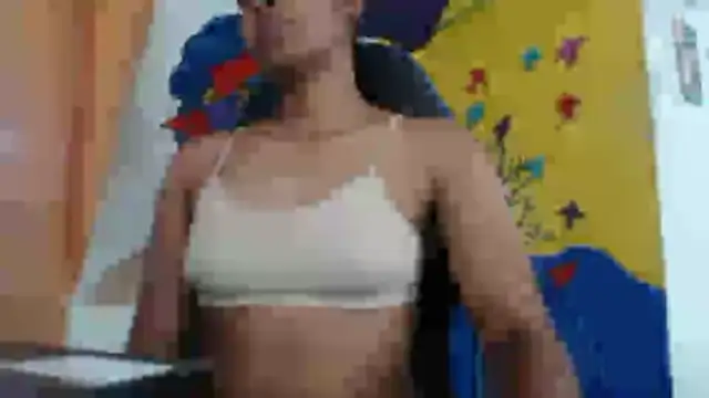 yohatinelly07 online show from October 21, 2025, 9:47 pm