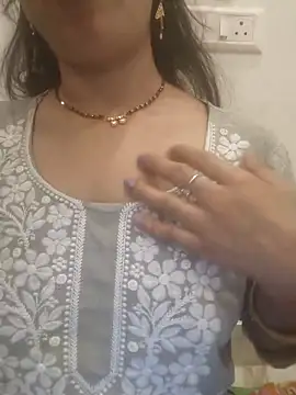 Simaran bhabhi online show from April 3, 2026, 6:03 pm