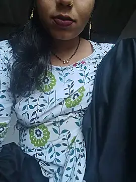 Snapshot of Simaran_bhabhi chatting on June 12, 2026, 12:41 am Simaran bhabhi online show from June 12, 2026, 12:41 am
