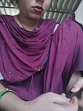 Snapshot of Simaran_bhabhi chatting on June 10, 2026, 12:23 am Simaran bhabhi online show from June 10, 2026, 12:23 am