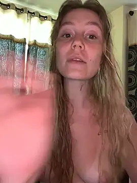 Snapshot of meanexx chatting on April 3, 2026, 9:38 am meanexx online show from April 3, 2026, 9:38 am