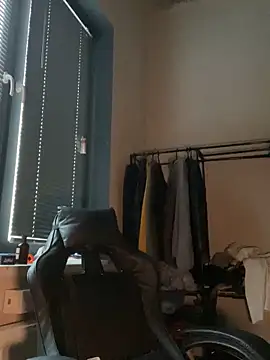 Snapshot of meanexx chatting on February 10, 2026, 4:55 am meanexx online show from February 10, 2026, 4:55 am