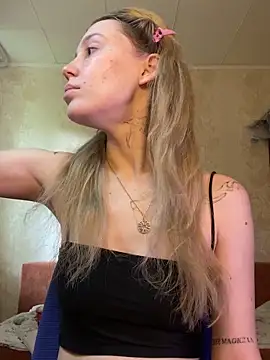 meanexx online show from September 19, 2025, 11:14 am