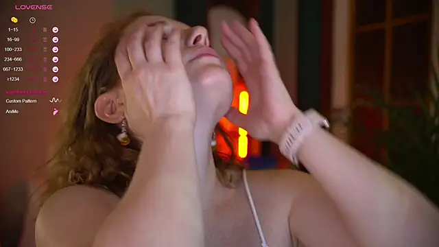 Your phobia online show from October 10, 2025, 7:04 pm