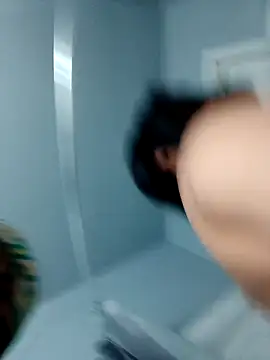 1BeautyN1Beast online show from February 27, 2025, 3:29 am