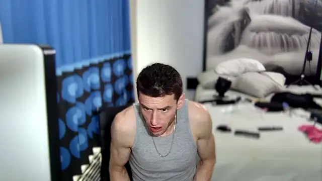 Snapshot of savageconfidence chatting on March 19, 2026, 9:04 pm savageconfidence online show from March 19, 2026, 9:04 pm