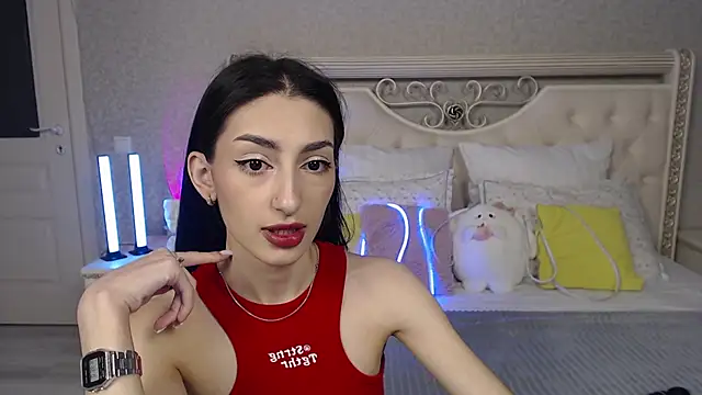 Lina Robbins online show from June 1, 2026, 9:36 pm